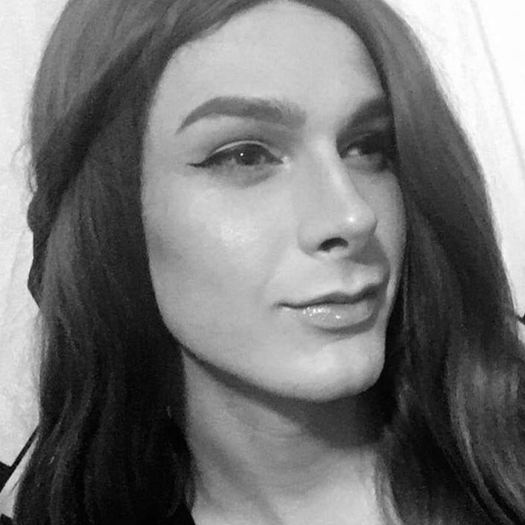 Meet your Posher, Cory/Corra - Picture 4 of 8